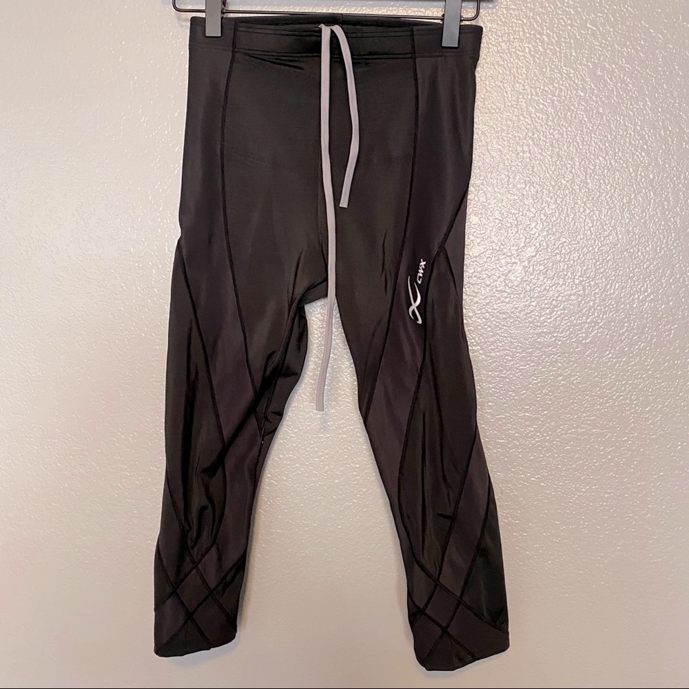 CW-X Women’s Running Capri Compression leggings